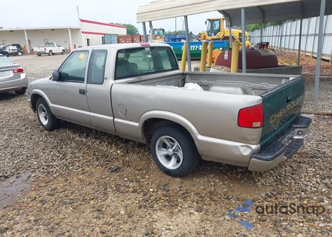 1998 Chevrolet S-10 Ls Fleetside from USA, damaged, VIN 1GCCS19X8W8224155